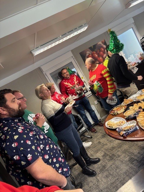 Giving Back This Christmas: Quantil Supports Local Community!